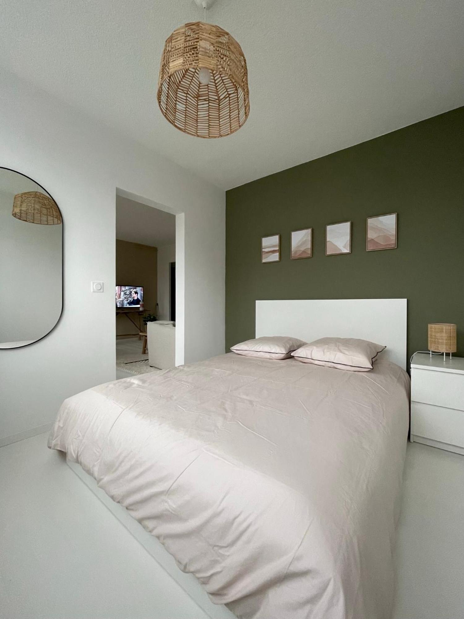 Au Coeur De La Ponetie Apartment Aurillac Bagian luar foto